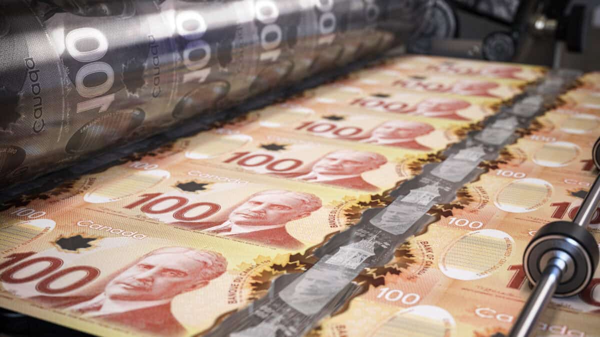 Transform Your TFSA Into a Cash-Generating Machine With $10,000